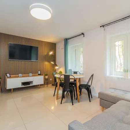 Apartman W Sopocie W Przyziemiu By Grand